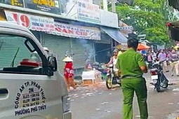 Pháp luật - Cơ quan điều tra vào cuộc vụ mang quan tài đến nhà chủ hụi