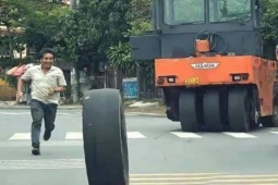 Tranh vui - Cuộc đời "bất ổn" thì bạn vẫn phải niềm nở thôi!