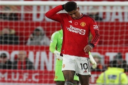 Bóng đá - Ngán ngẩm hàng công MU phung phí cơ hội: Toàn "chân gỗ", Ten Hag đau đầu