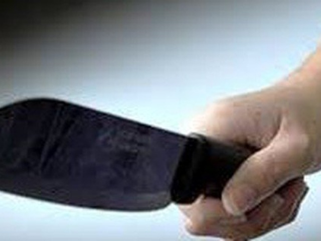 Pháp luật - Chém vợ vì bị nghi mang hoa đi bán