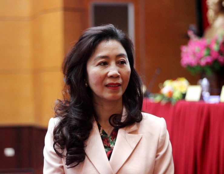 Bà Lê Thị Thu Hiền, Cục trưởng Cục Di sản văn hoá trả lời báo chí. Ảnh: VT