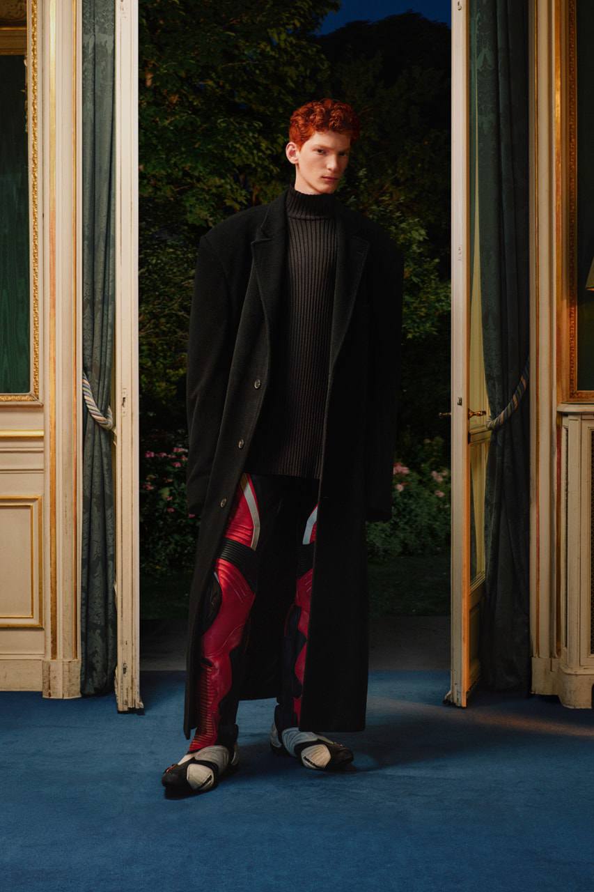 Balenciaga vừa sang trọng vừa đường phố với chiến dịch Xuân Hè 2024 - 13