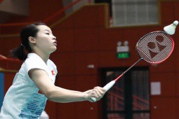 Hot-girl cầu lông Thùy Linh thua đối thủ hạng 68 thế giới, sắp đấu “tượng đài“ Marin