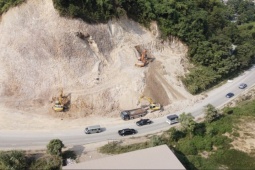 Tin tức trong ngày - Cấm đường tại dốc "tử thần" trên quốc lộ 6 để nổ mìn phá đá