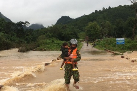 Quảng Trị khẩn trương tìm kiếm 3 người mất tích do mưa lũ