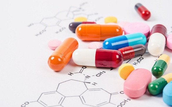 Các nhà sản xuất thuốc Đông dược gặp khó trước những yêu cầu chặt chẽ của Bộ Y tế.