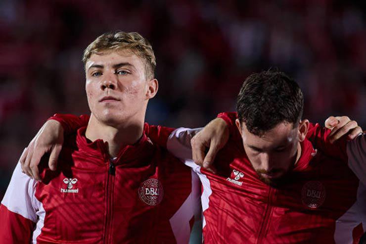 Thắng Slovenia là Hojlund và Hojbjerg sẽ dắt nhau đi Đức mùa hè sang năm