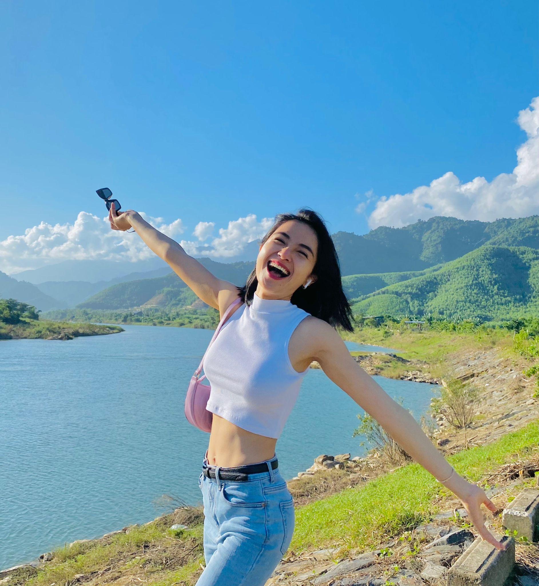 Nữ Tiktoker Coach Kim Hồng - Thu hút hàng nghìn lượt xem với những video chia sẻ lối sống tích cực - 3