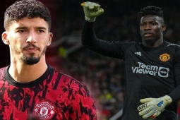 Bóng đá - Thủ môn số 2 MU bất ngờ "ghi điểm", Onana lo mất suất bắt chính