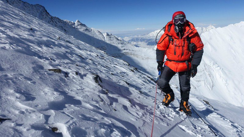 Đây là chi phí thực tế để leo lên đỉnh Everest! - 2