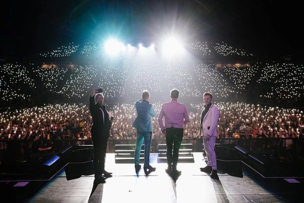 Hé lộ sân khấu Westlife diễn tại Việt Nam, có 1 chi tiết khác hẳn với các show trước - 1