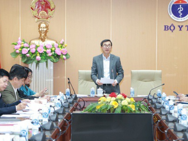 Tin tức trong ngày - Thứ trưởng Bộ Y tế thông tin 5 điểm mới đảm bảo quyền lợi người tham gia BHYT