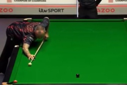 Thể thao - Sững sờ bi-a: Cú đánh trượt ở cửa lỗ lại được đề cử "tình huống số 1 năm"