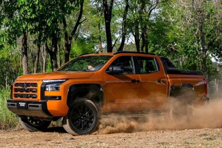 Mitsubishi Triton phiên bản Athlete ra mắt, giá hơn 760 triệu đồng