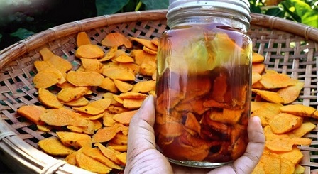 Chú đã dùng nghệ mật ong mấy tháng trời nhưng cũng chẳng ăn thua