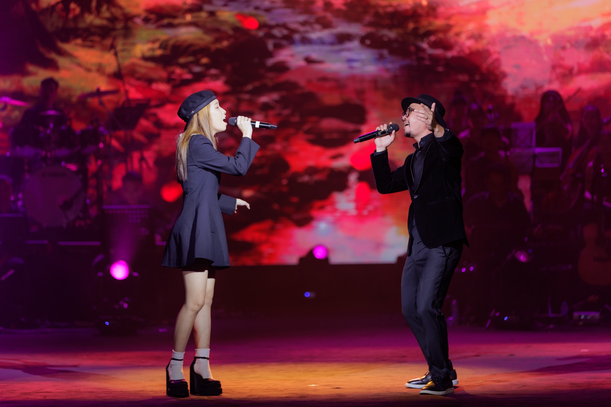 “Đêm nhạc Trịnh Công Sơn - Nối vòng tay lớn” đánh dấu kỷ niệm 20 năm thành lập VNGroup - 4