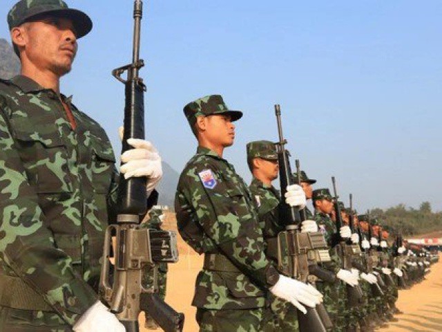Hàng chục binh lính, cảnh sát Myanmar đầu hàng quân nổi dậy