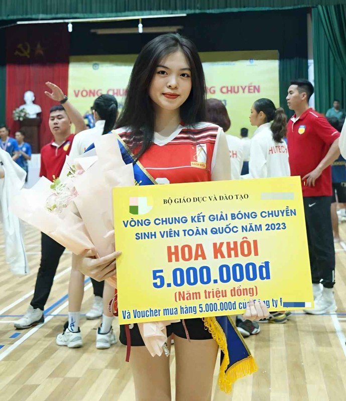 Hoa khôi bóng chuyền sinh viên Việt Nam nhan sắc cực nét - 1