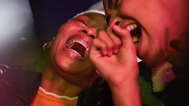 Tiếng cười quá mức có thể khiến người ta bất tỉnh trong một số trường hợp hiếm hoi. (Ảnh: Getty Images)