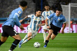 Video bóng đá Argentina - Uruguay: Điểm nhấn Messi, địa chấn xuất hiện (Vòng loại World Cup)