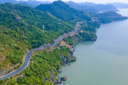 Tin tức trong ngày - Khám phá “cung đường ven biển đẹp nhất miền Bắc” uốn quanh đảo ngọc