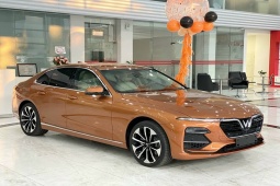 Tin tức ô tô - VinFast Lux A2.0 được đại lý bán "xả kho", giá rẻ ngang Toyota Vios