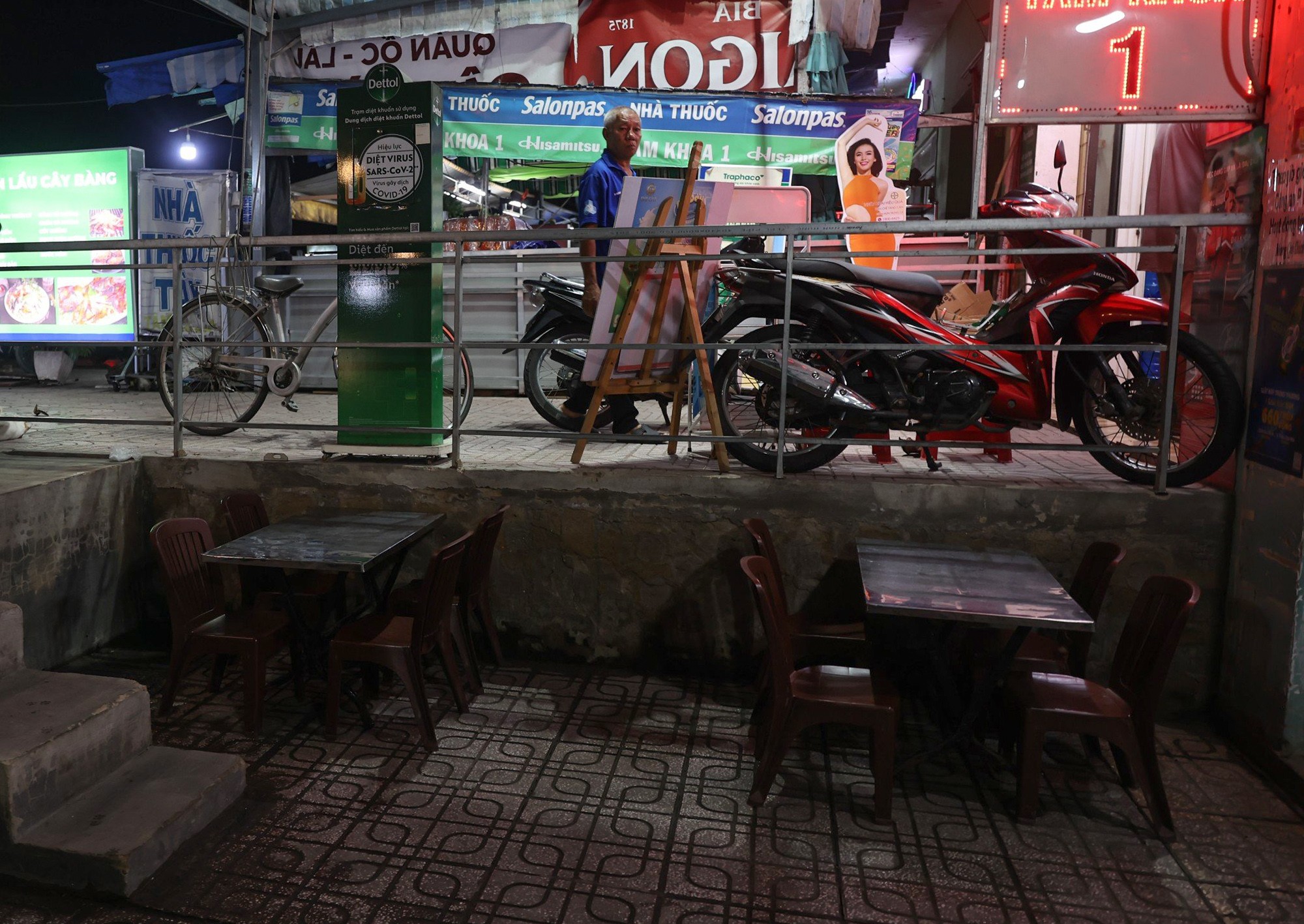 Những căn nhà khi thành hầm, lúc thành ao bên công trình ngăn triều ở TP.HCM - 16