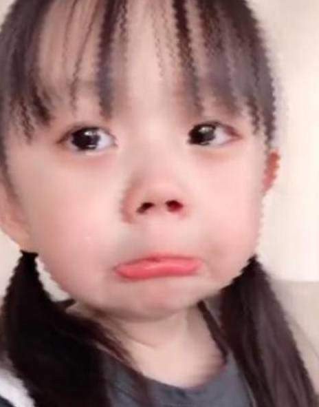 "Đừng ngủ với bố", lời cầu xin của con gái 4 tuổi khiến mẹ bật cười - 2