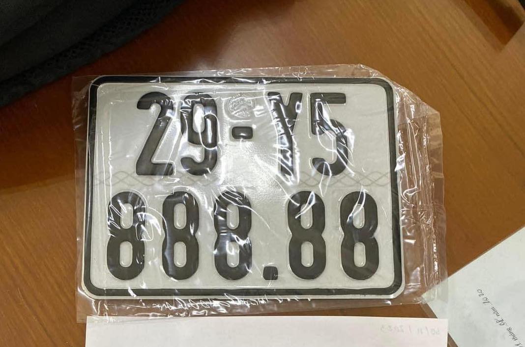 Biển số xe máy ngũ quý 8
