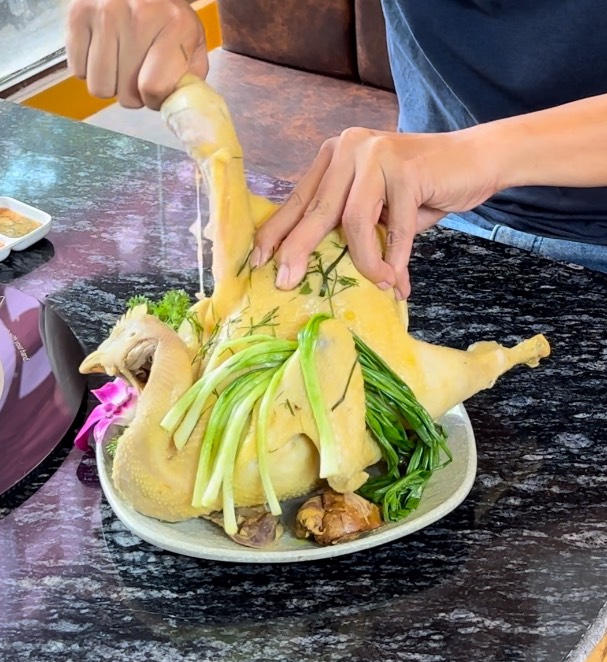 Gà và những món lẩu vùng miền Việt Nam - 1