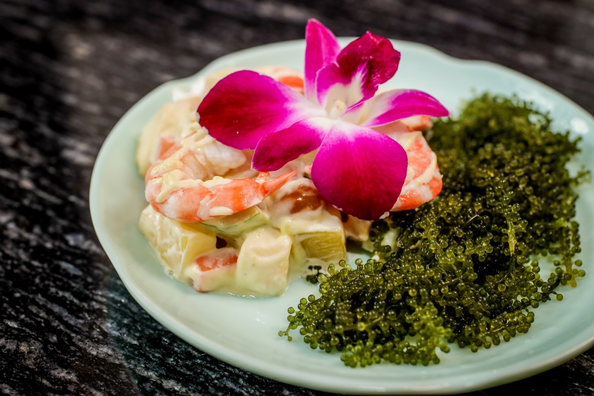 Gỏi tôm rong nho 120k