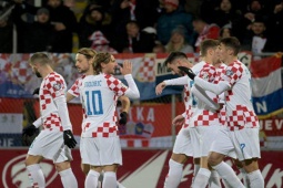 Bóng đá - Căng thẳng đua vé EURO 2024: Thêm 3 đội giành vé, Croatia - Italia chờ định đoạt