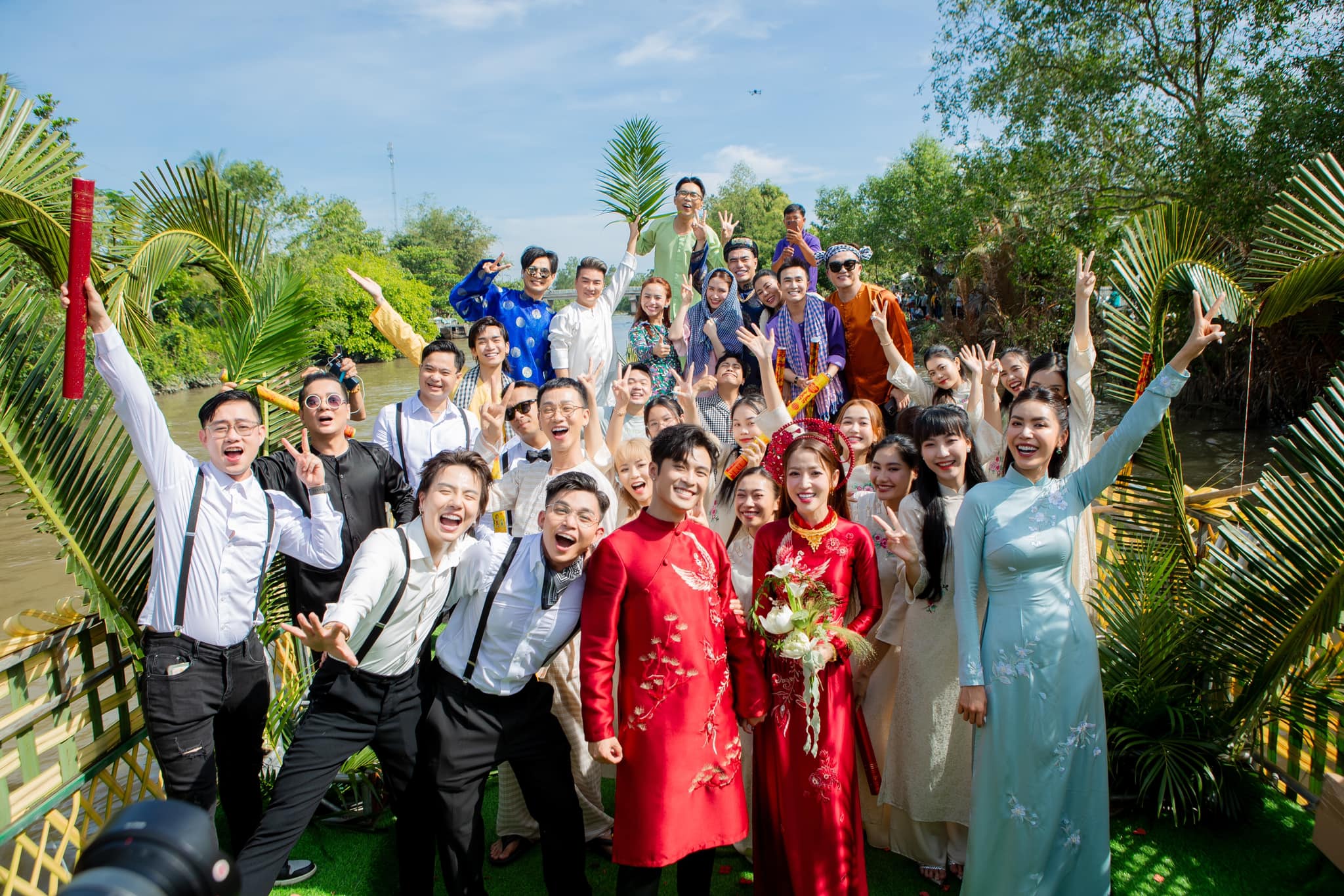 Puka - Gin Tuấn Kiệt cùng bạn bè, người thân trong đám cưới đậm chất miền Tây