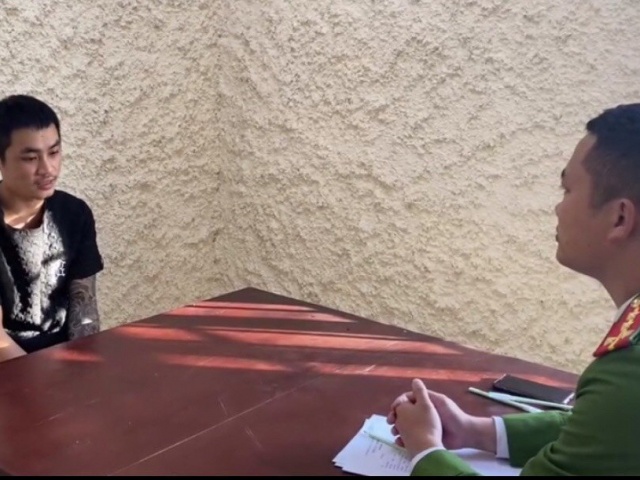 Pháp luật - Dùng xăng đốt xe ôtô của 'đối thủ'