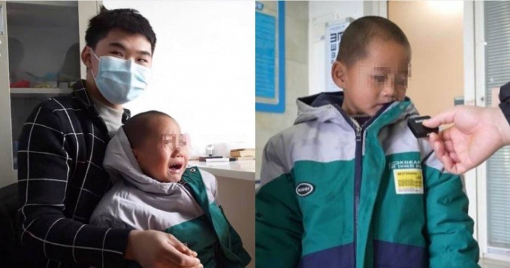  Vương và con trai của mình.