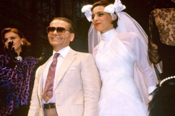 Thời trang - Vợ cũ tỷ phú đấu giá hơn 250 thiết kế thời trang cao cấp Chanel của Karl Lagerfeld