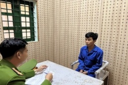 Tin tức trong ngày - Bắt giam người đàn ông dùng máy cắt cỏ chống đối lực lượng CSGT