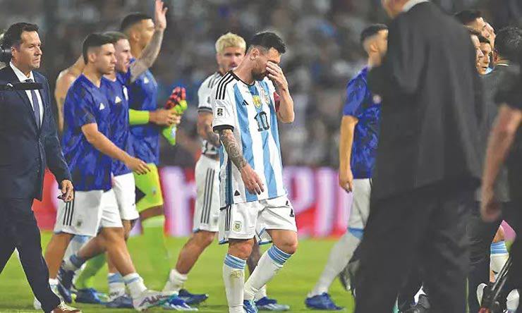 Argentina thua Uruguay nhưng vẫn khá hơn so với Brazil đã thua liền 2 trận