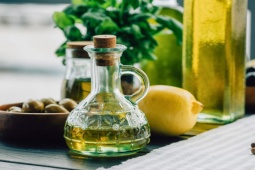 Đàn ông - 3 loại dầu ăn tốt nhất cho sức khỏe chàng