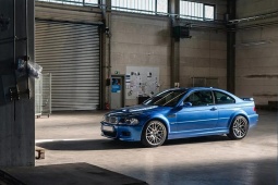 Ngắm xe - Huyền thoại BMW M3 E46 số sàn được đấu giá có gì đặc biệt?