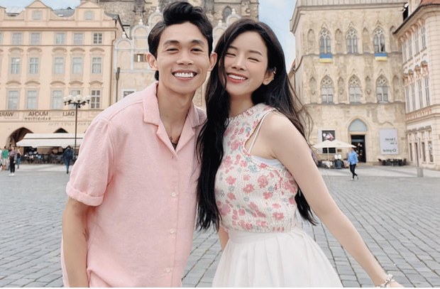 Hồng Thanh, Mie chia tay sau 3 năm gắn bó