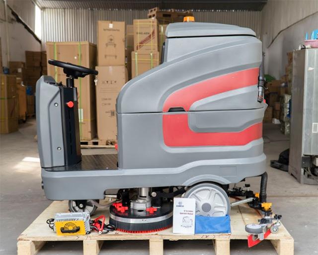 Máy chà sàn ngồi lái Kumisai KMS-X7