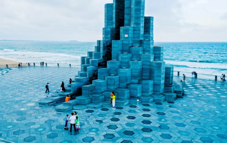 Ngắm tháp Nghinh Phong, công trình vừa đạt giải Cảnh quan Đô thị châu Á - 7