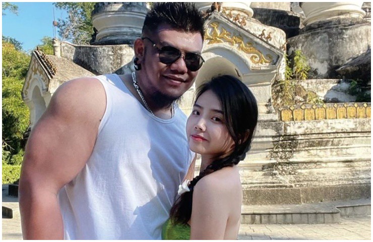 Cặp đôi Aiwen - Xia Xia đến từ hai đất nước khác nhau và ngoại hình của họ cũng chênh lệch.
