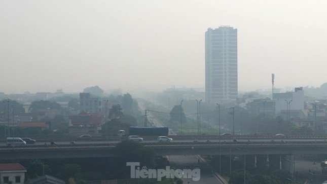 Hà Nội sáng nay ô nhiễm không khí nghiêm trọng.