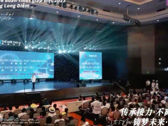 Xác minh dòng chữ “lạ“ tại sự kiện hàng ngàn du khách Trung Quốc tham dự ở Hạ Long