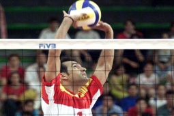 Thể thao - Cựu cầu thủ bóng chuyền "bóc lịch" 2 năm vì "làm bậy" 2 học trò 18 tuổi