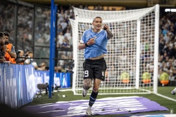 Bóng đá - Video bóng đá Uruguay - Bolivia: Nunez rực rỡ, 3 điểm thẳng tiến (Vòng loại World Cup)