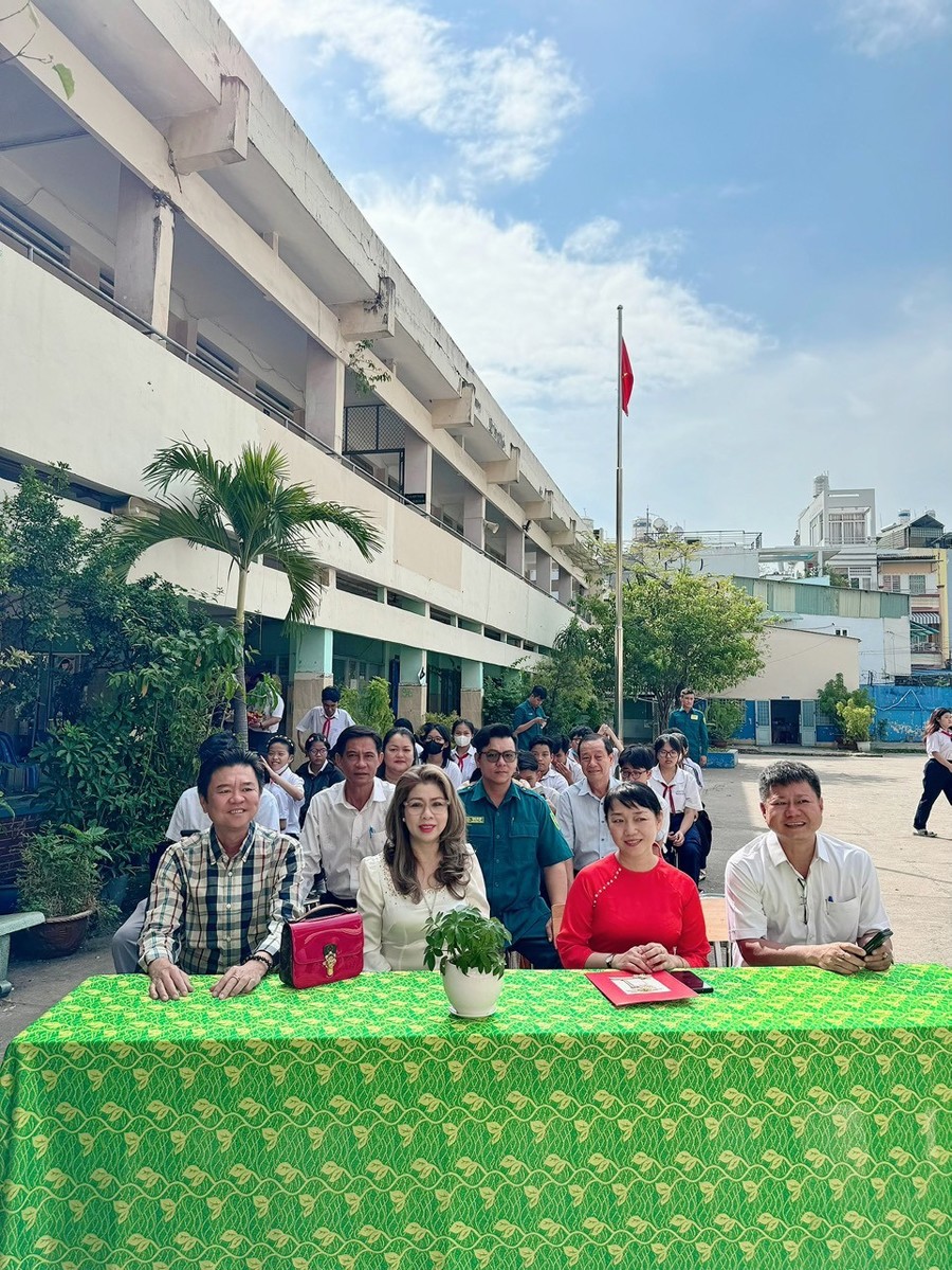 Công ty Kim Tài Phúc trao học bổng "Thắp sáng ước mơ thiếu nhi Việt Nam" - 2