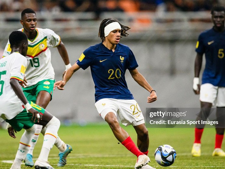 U17 Pháp gặp nhiều khó khăn trước&nbsp;U17 Senegal